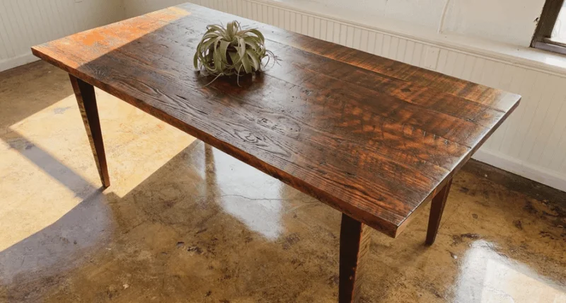 mobili riciclo upcycling_Douglas Fir Dining table, courtesy Brooklyn reclaimed