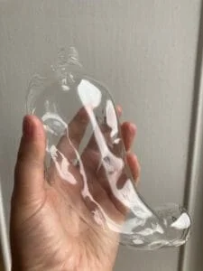 Gurgling Gut, uno degli oggetti che compongono Plaeriet For Aether realizzato da Emma Hislop durante la residenza alla Ellen MacArthur Foundation