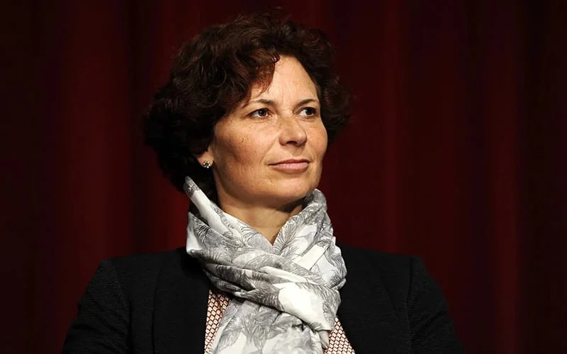 Noemi De Santis Junker app