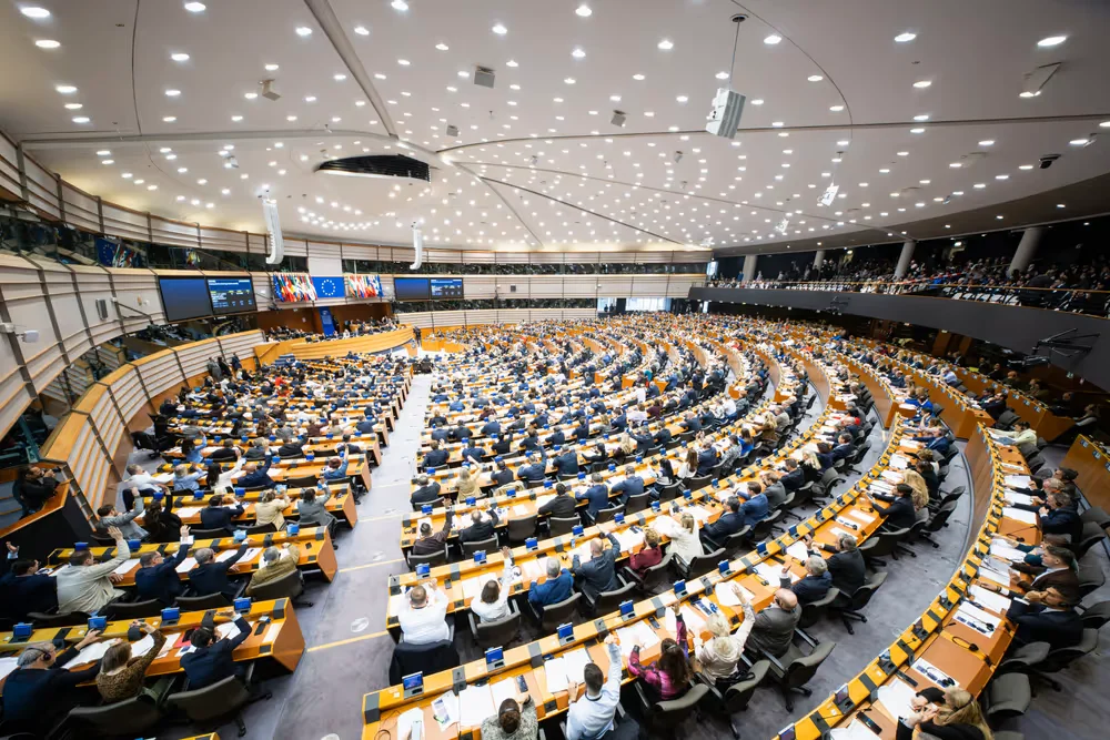 omnibus semplificazioni Parlamento UE