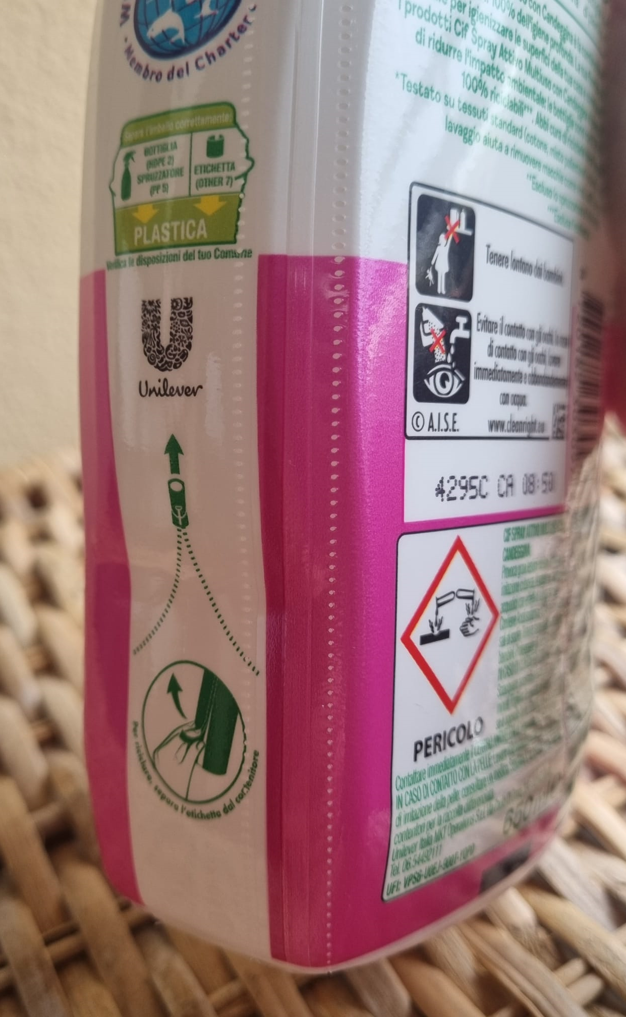 Flacone etichette differenziata