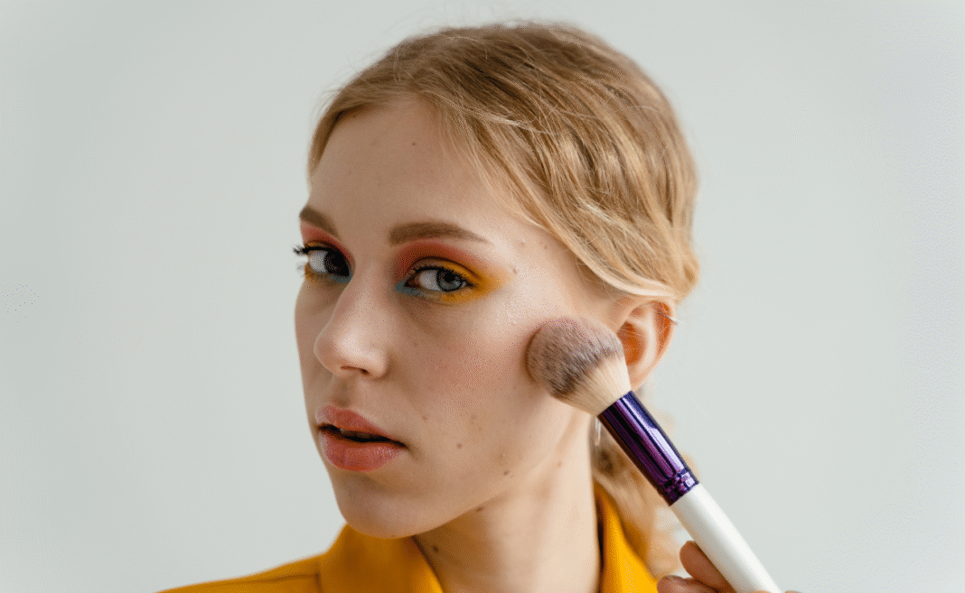 constronsumi beuaty makeup