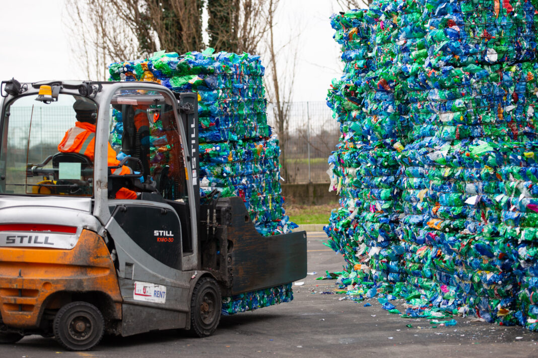 imballaggi plastica riciclo